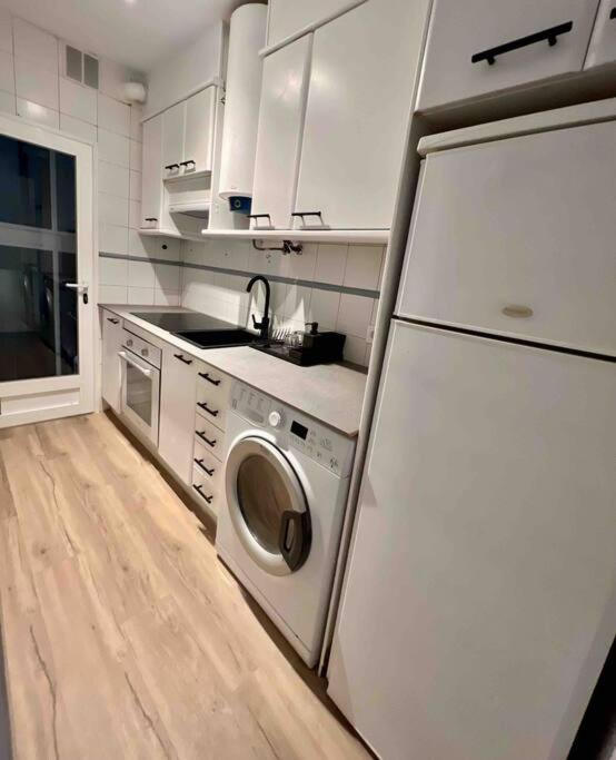 Centrico+Nuevo Apt,100% Equipado Madrid Exterior foto